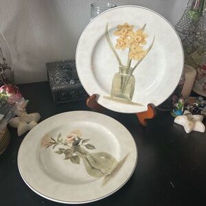 Flower Dishes + Stand